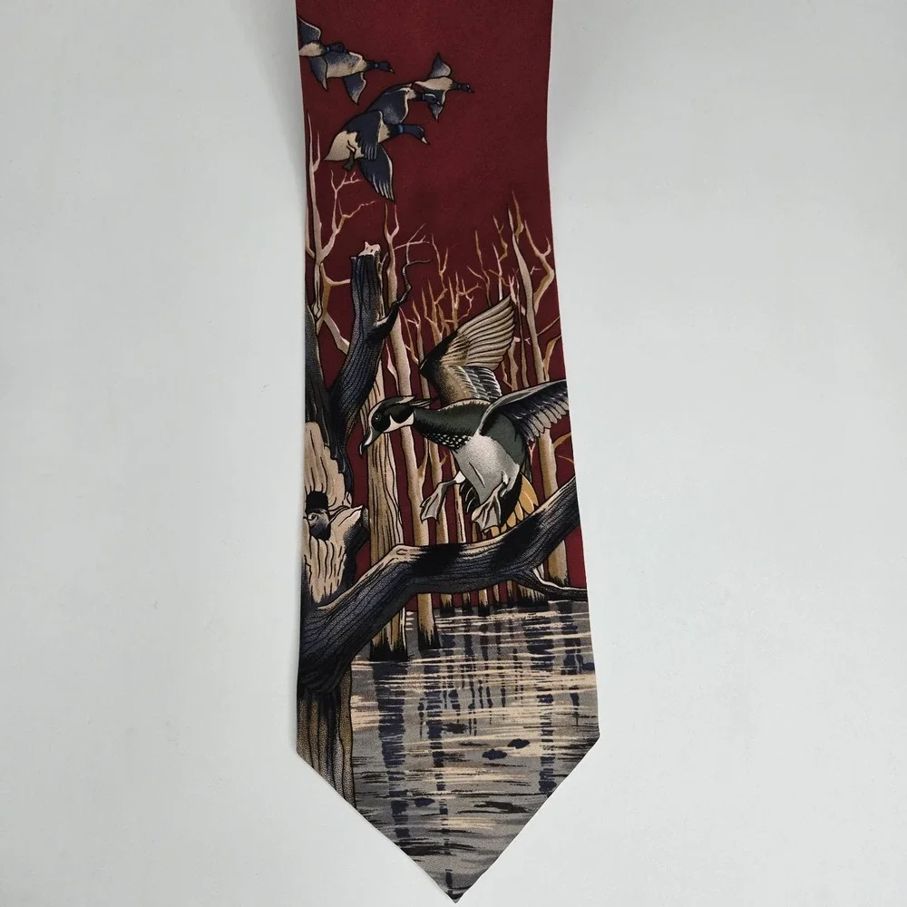 Vintage Flying Mallard Duck Silk‎ Tie Scenic Wetland Marsh Burgundy Red 4x57